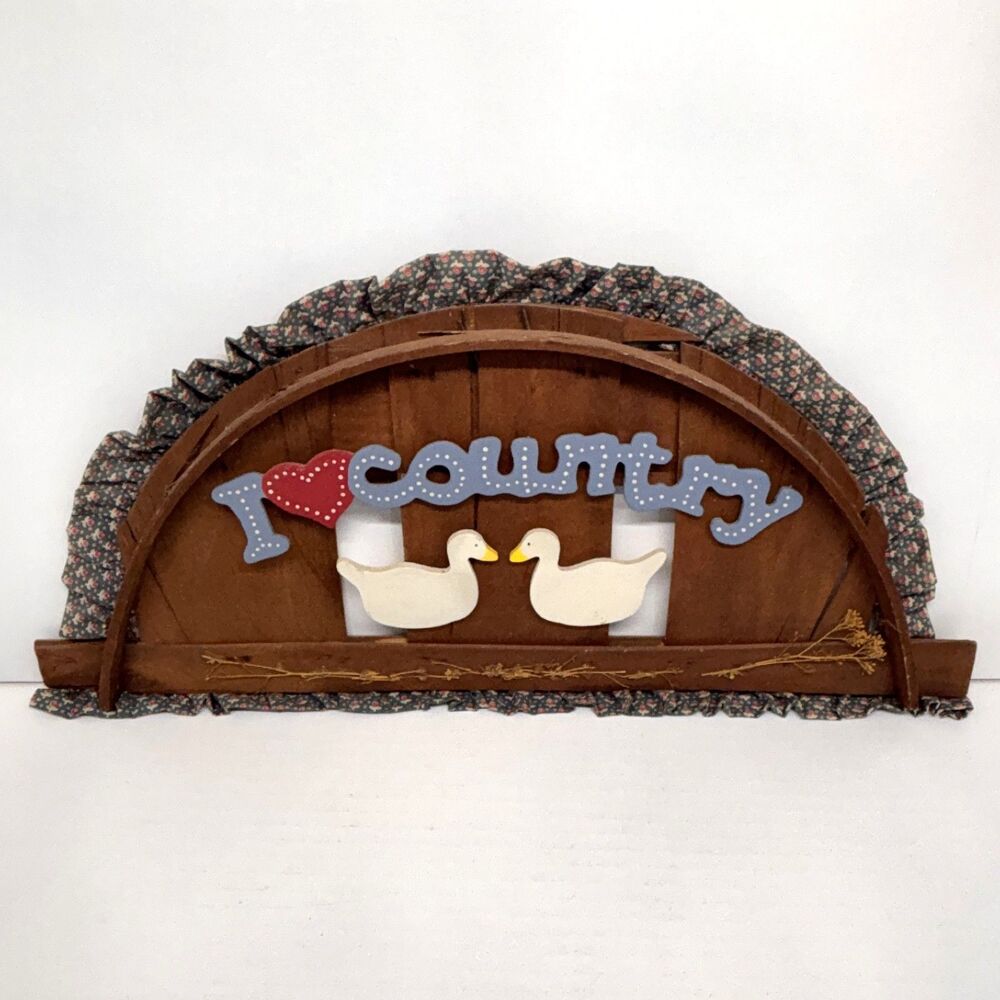 Vintage 'I Heart Country' Goose Wood Country Decor Sign Hanger Grandma Core